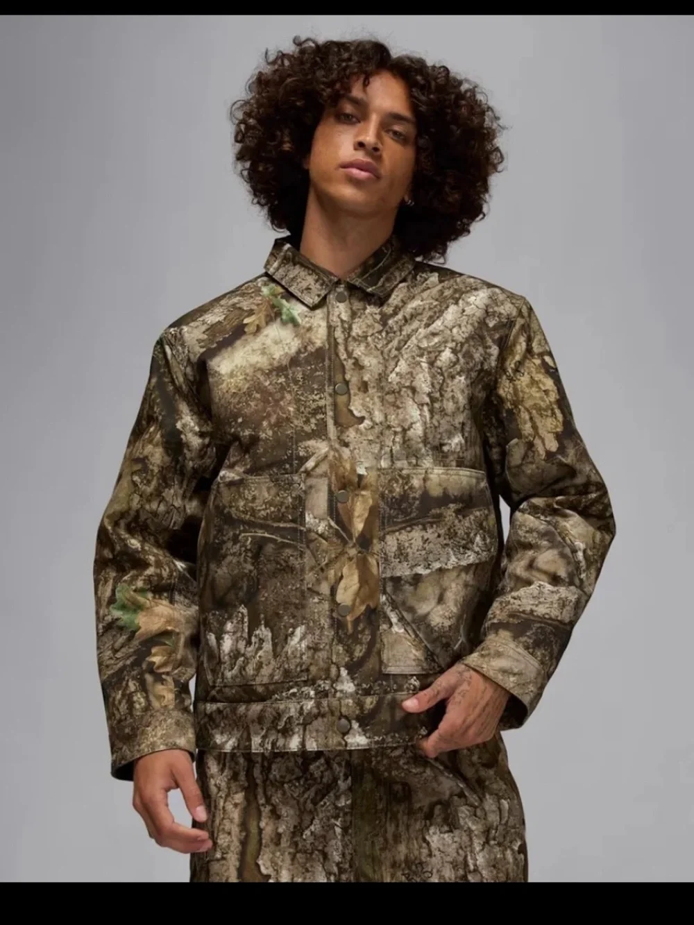 Nike Men's Air Jordan Flight Chicago Realtree Jacket Olive Sail Sz large/small